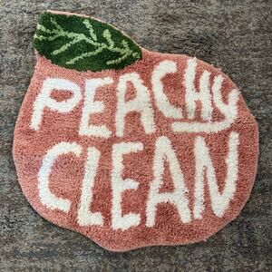 Peachy Clean Large Bathroom Mat NWOT